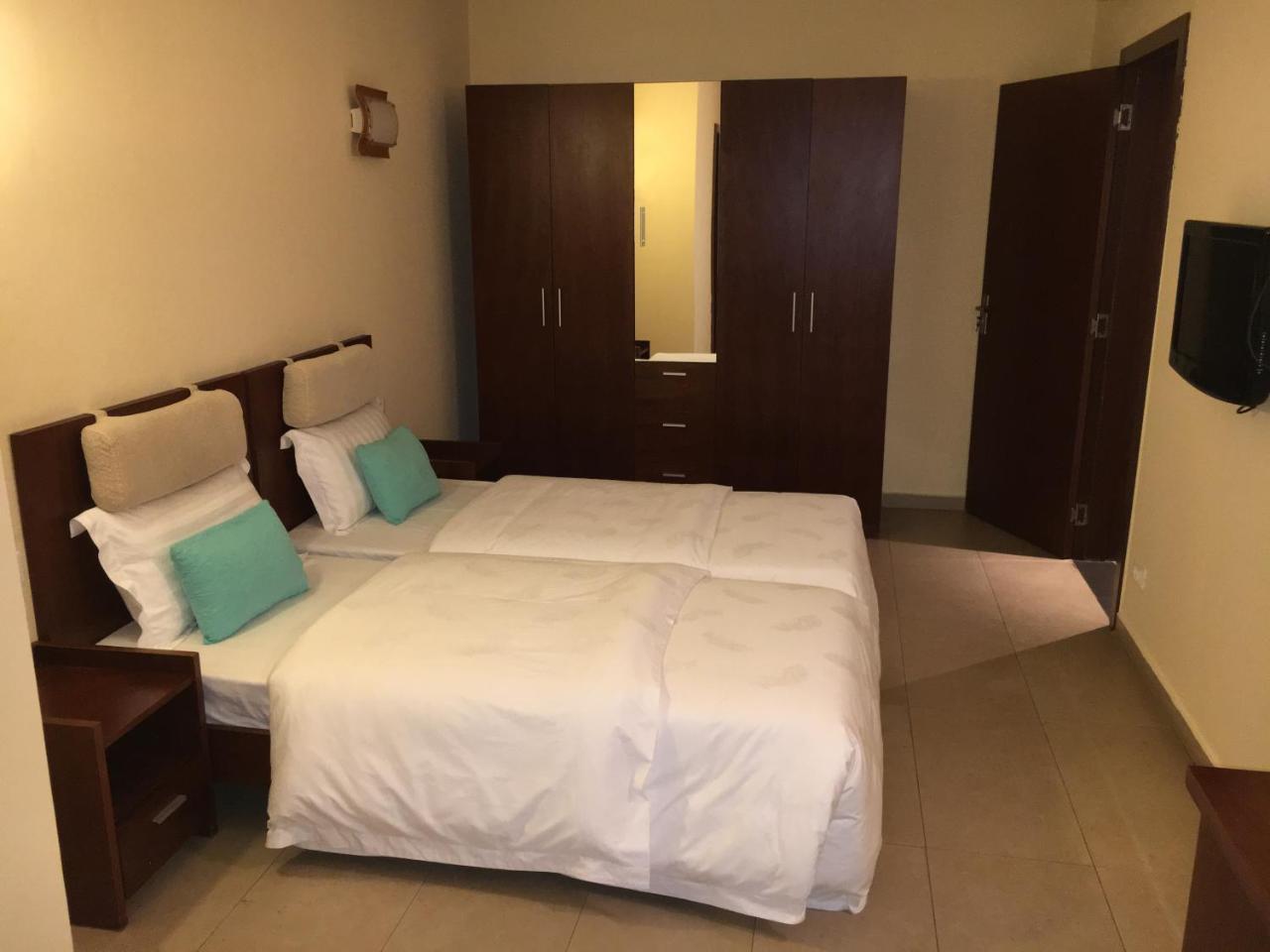 Djeug'Appart Hotel Yaoundé Esterno foto