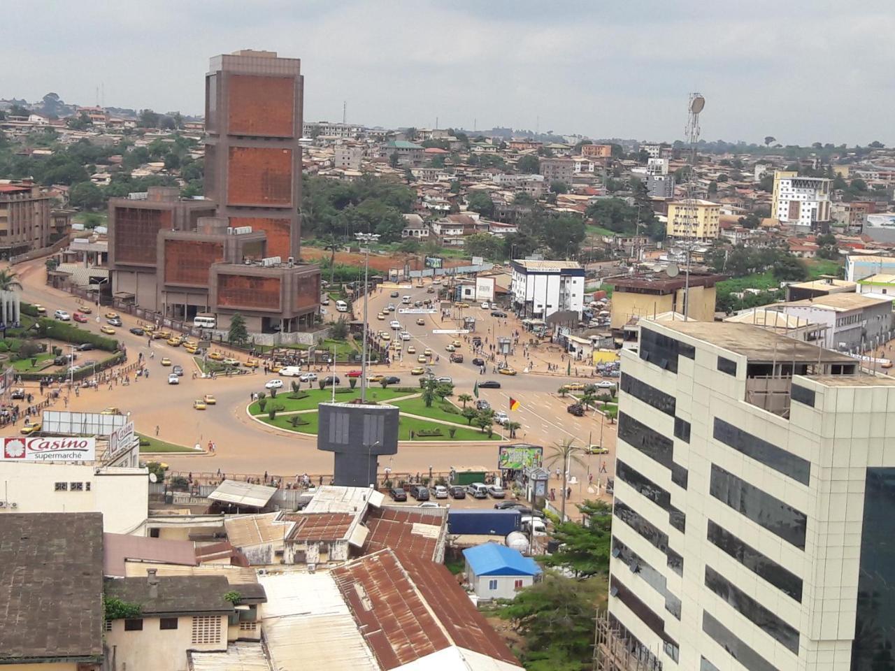 Djeug'Appart Hotel Yaoundé Esterno foto