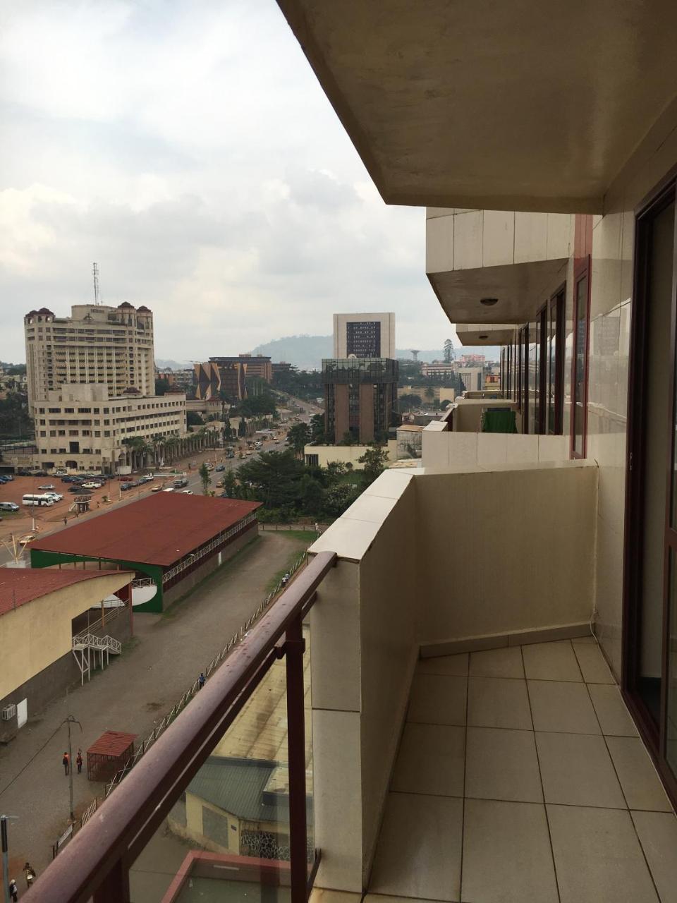 Djeug'Appart Hotel Yaoundé Esterno foto